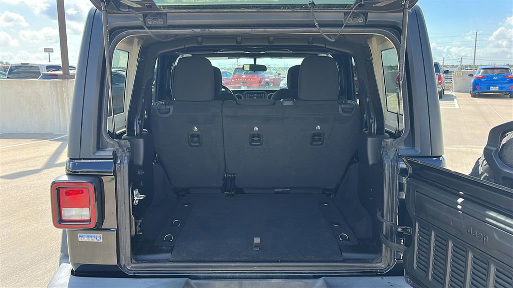 Used 2021 Jeep Wrangler Unlimited Sport image 34
