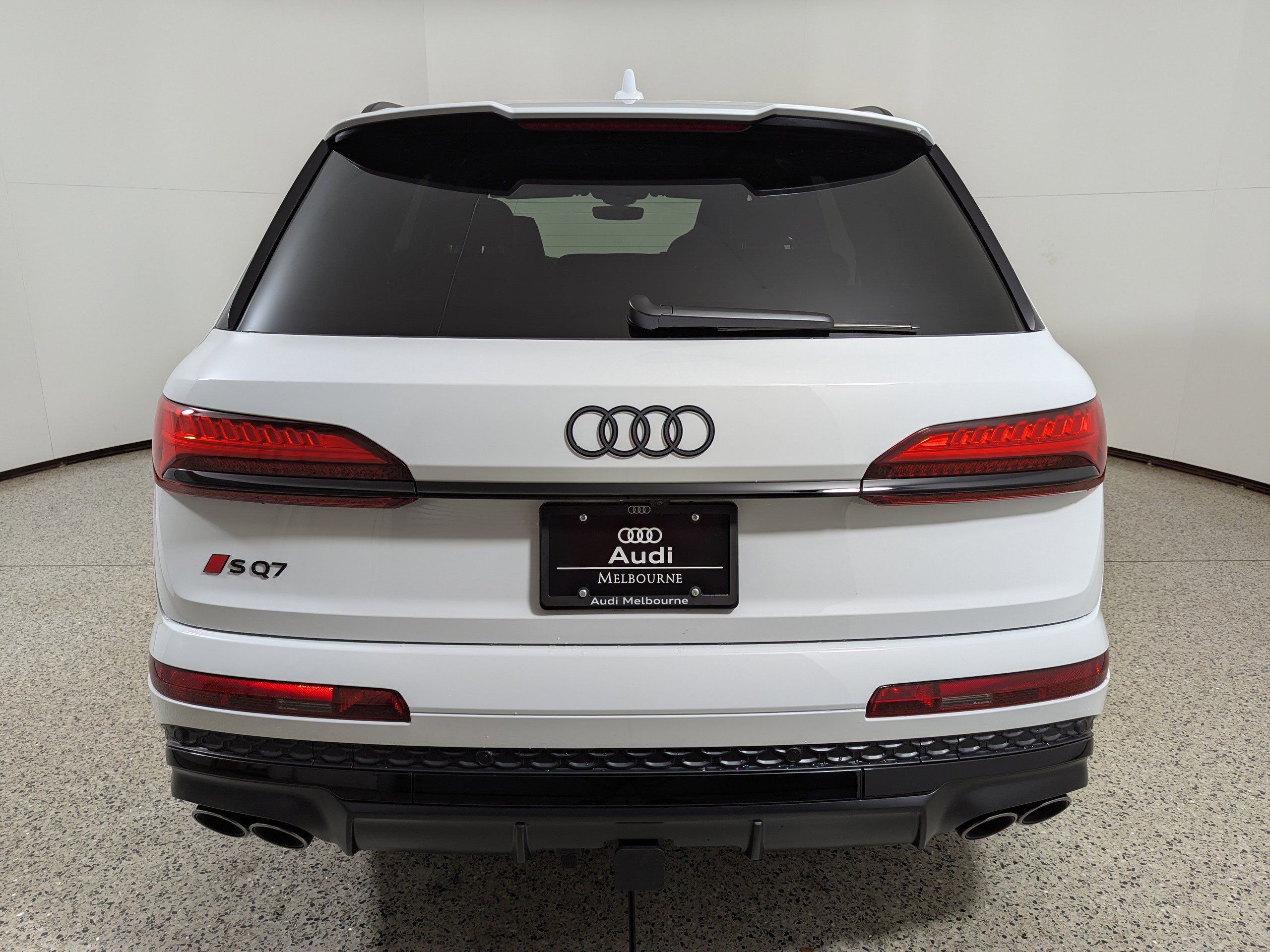 New 2026 Audi SQ7 Premium Plus AWD/4WD image 6