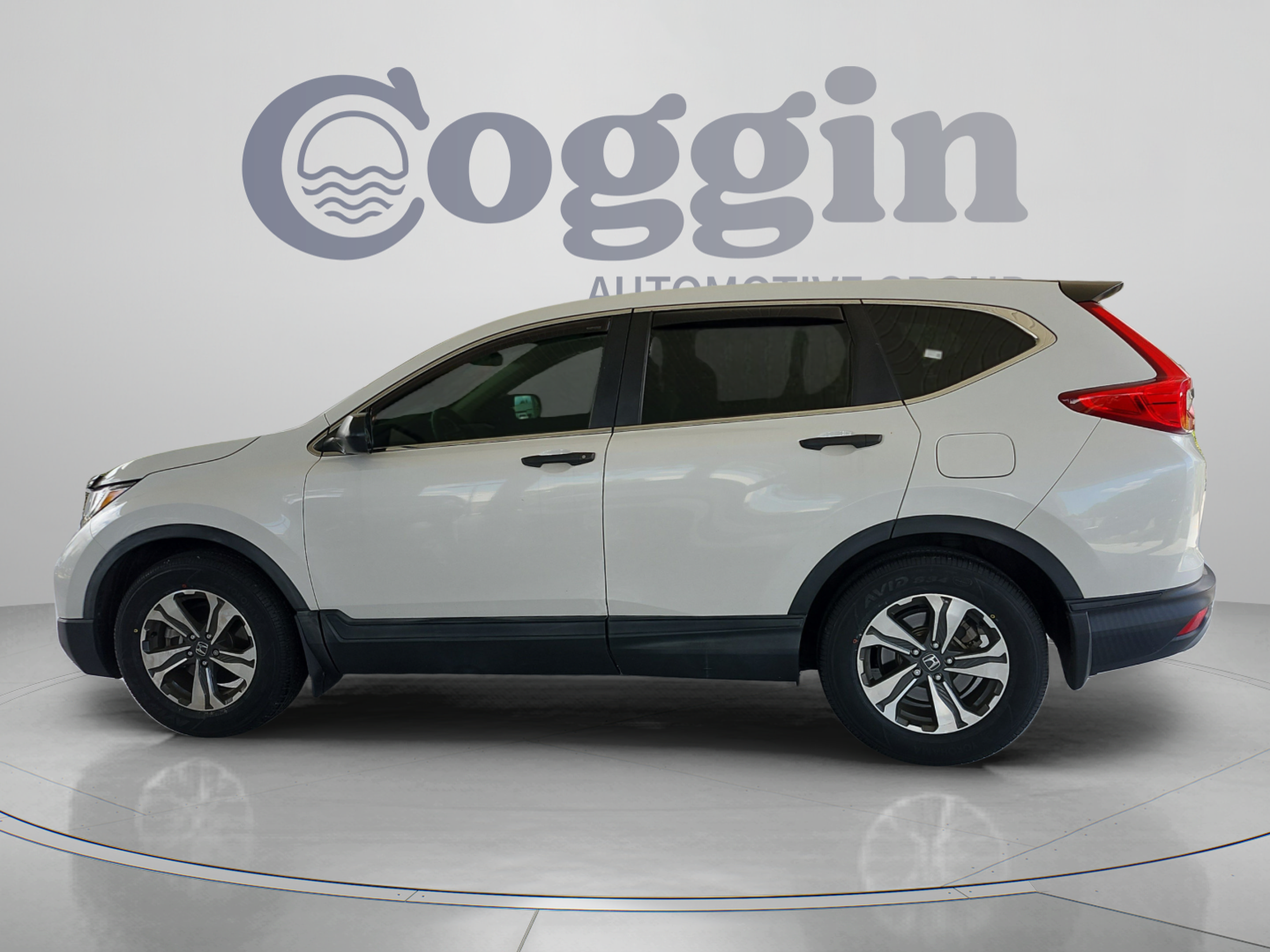 Used 2019 Honda CR-V LX image 2