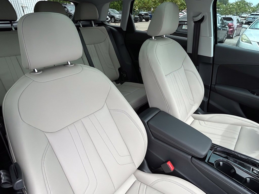 New 2026 Audi Q3 quattro 2.0T AWD/4WD image 42