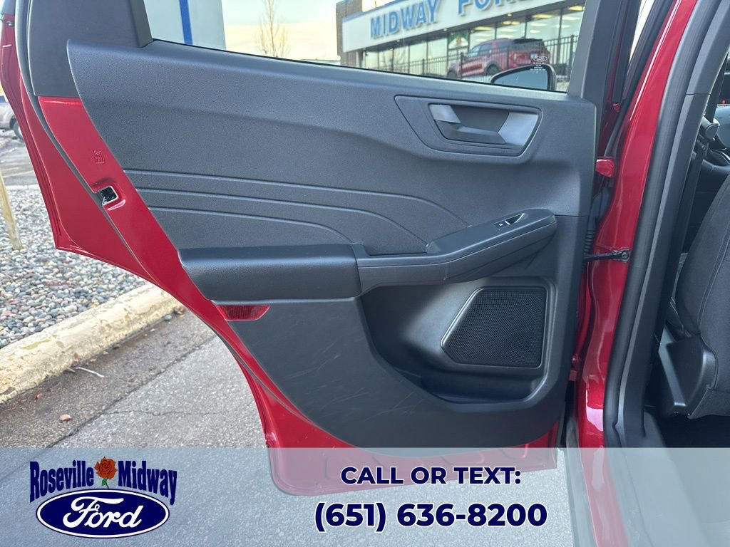 Used 2023 Ford Escape Active image 32