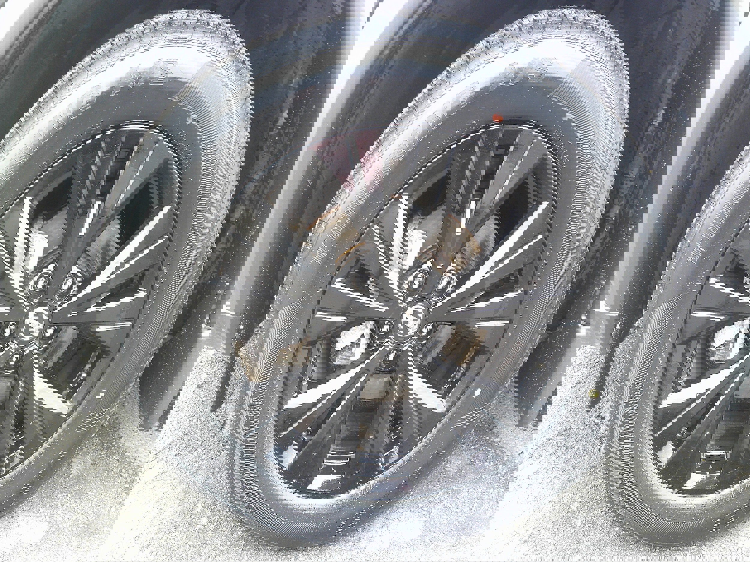 Used 2023 Nissan Rogue SV w/ SV Premium B Package image 13