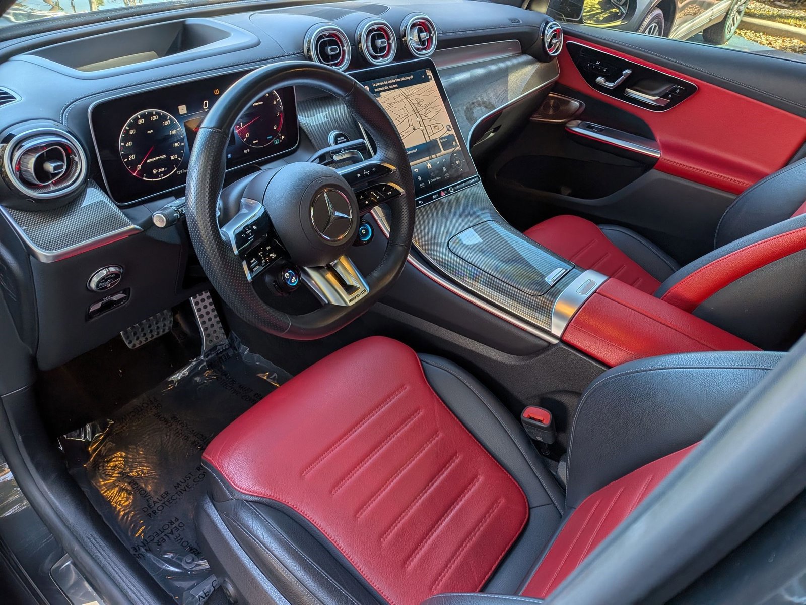 Used 2024 Mercedes-Benz GLC 43 AMG 4MATIC image 4