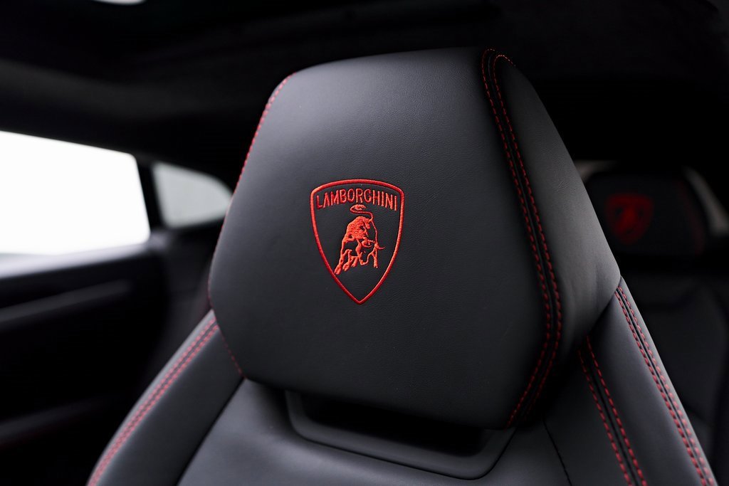 Used 2022 Lamborghini Urus image 52