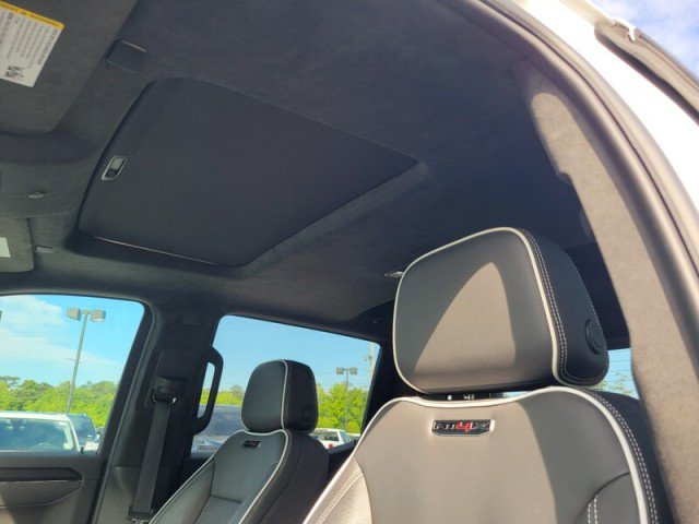 Used 2024 GMC Sierra 1500 AT4X AWD/4WD image 21