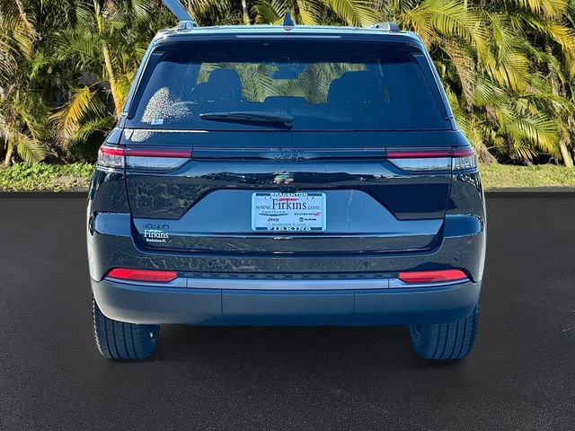 New 2026 Jeep Grand Cherokee Limited w/ Limited Altitude Package image 4