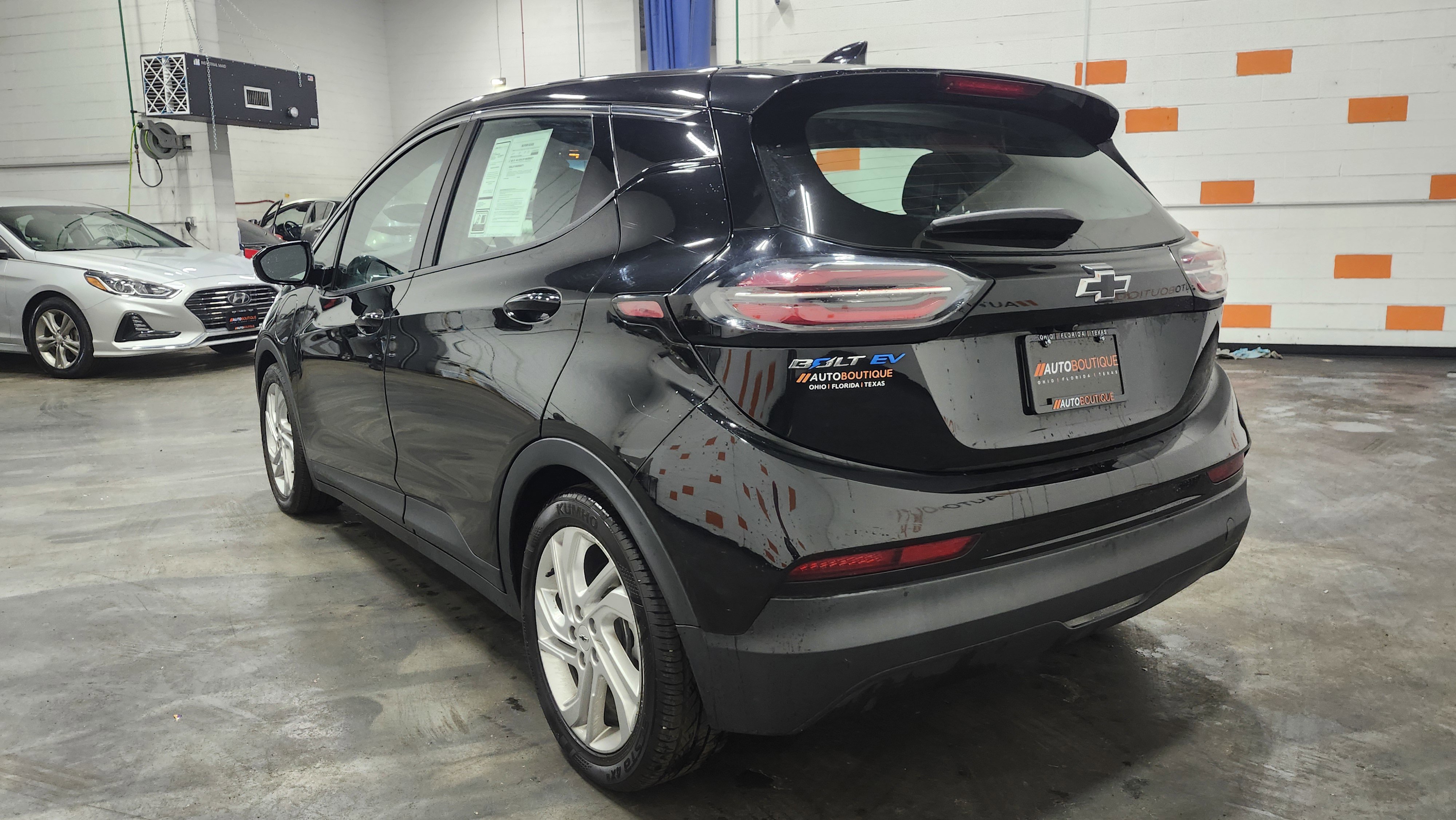 Used 2022 Chevrolet Bolt LT image 14
