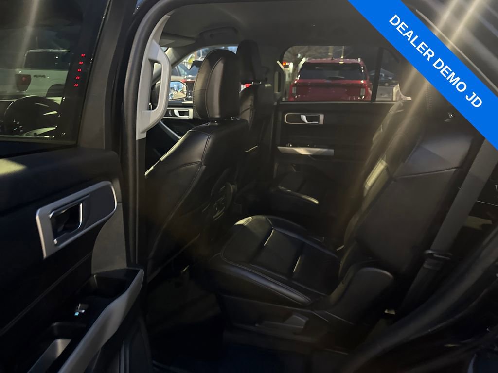 Used 2023 Ford Explorer XLT w/ Equipment Group 202A image 12