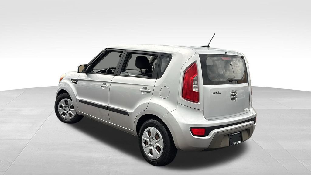 Used 2013 Kia Soul FWD image 5