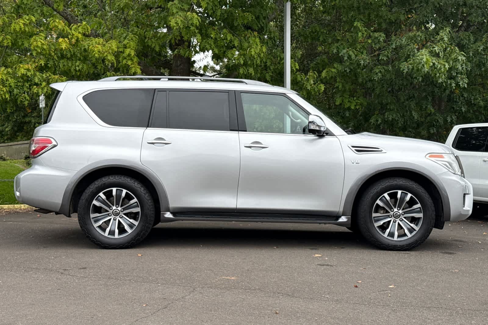 Used 2019 Nissan Armada SL w/ Premium Package AWD/4WD image 8