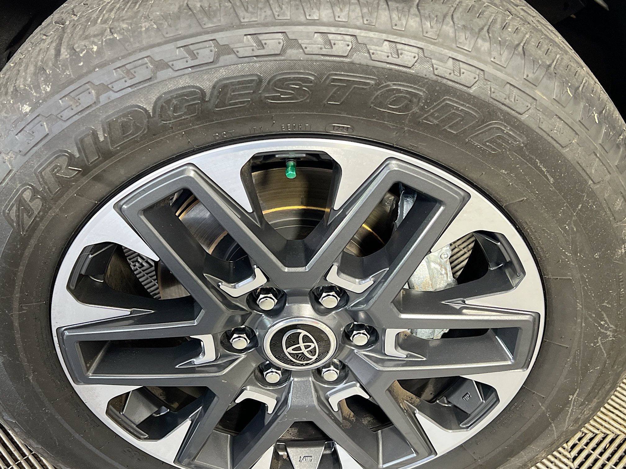 Used 2024 Toyota Tundra Limited AWD/4WD image 14
