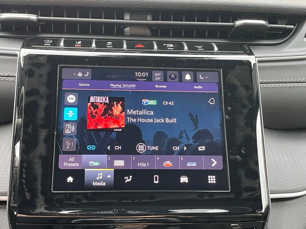 New 2025 Jeep Grand Cherokee L Altitude image 40