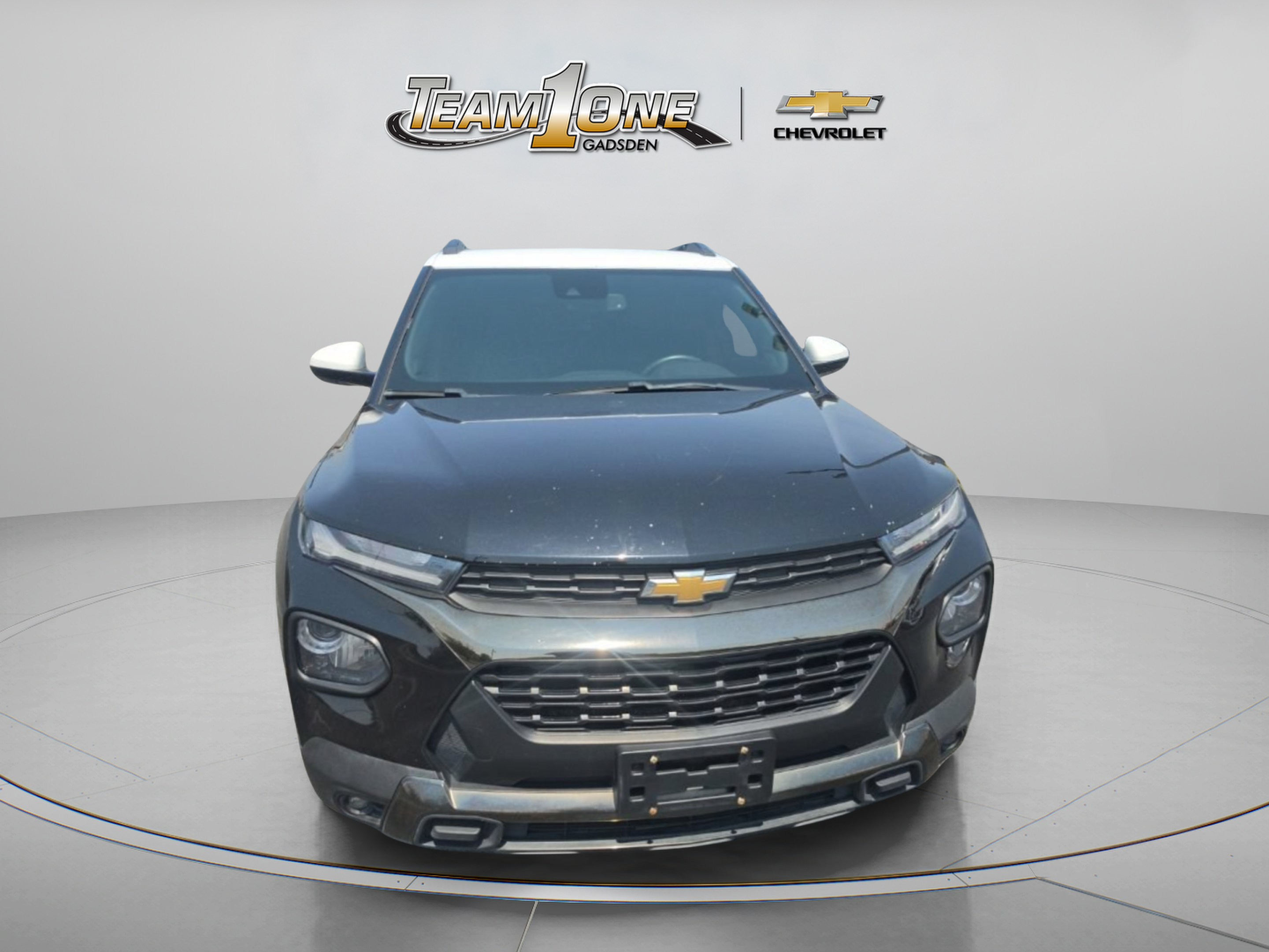 Used 2021 Chevrolet TrailBlazer ACTIV w/ Technology Package FWD image 2