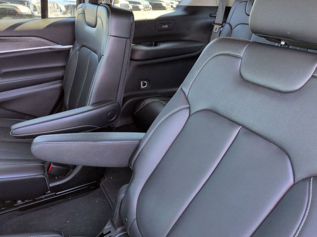 Used 2022 Jeep Grand Cherokee L Limited image 26