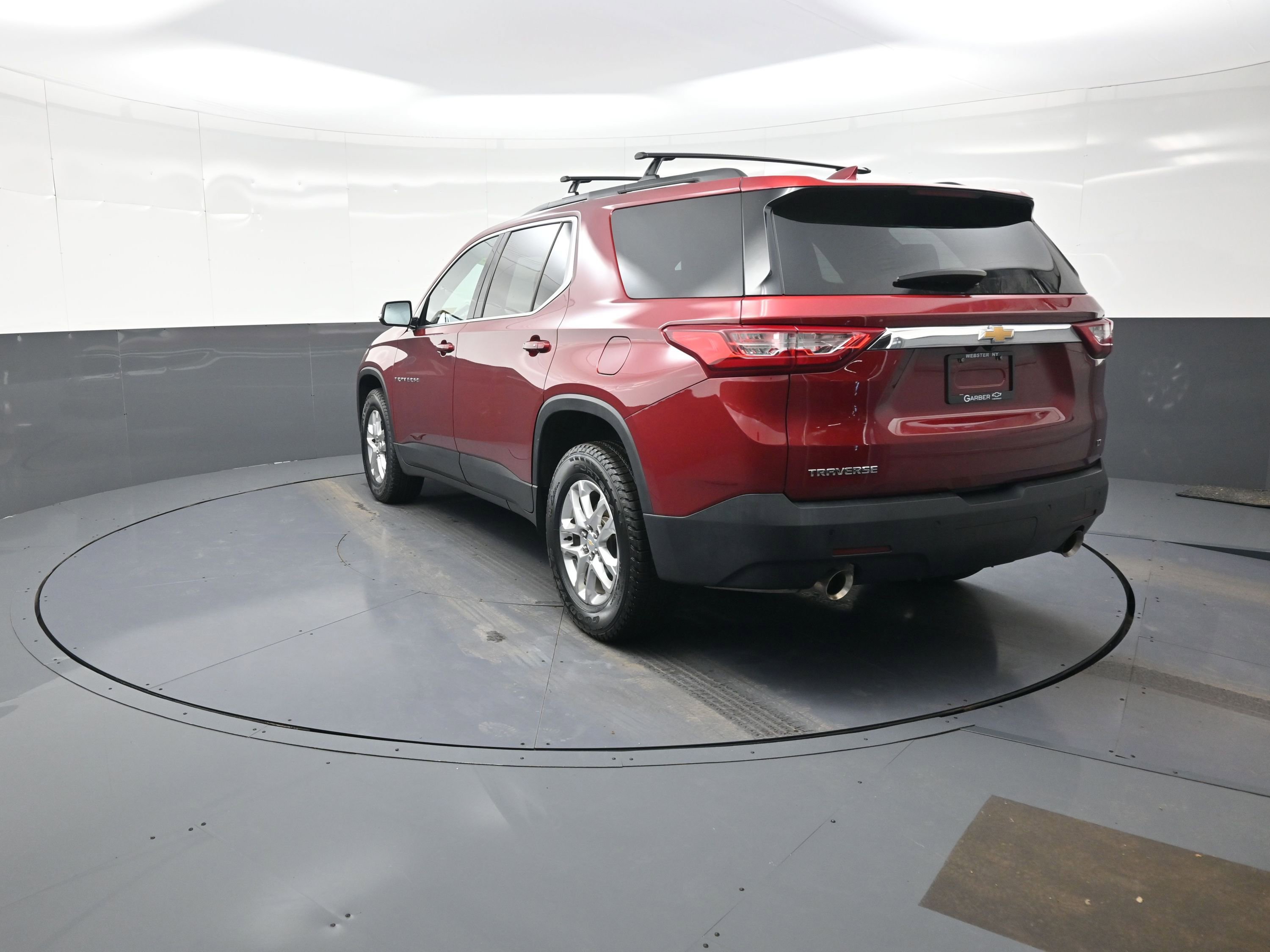 Used 2020 Chevrolet Traverse LT w/ Driver Confidence II Package image 5