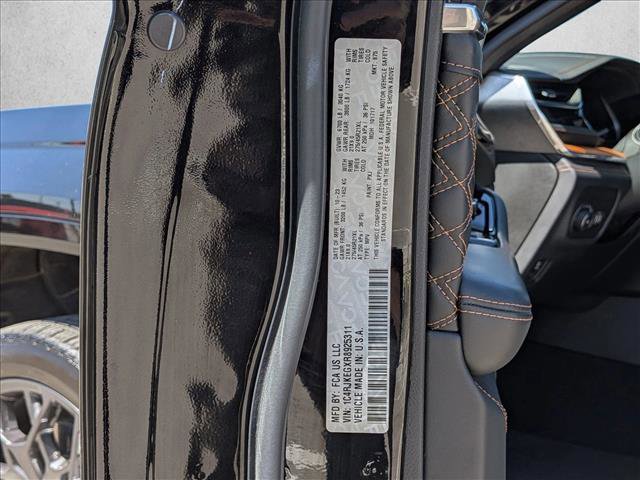 Used 2024 Jeep Grand Cherokee L Summit image 25