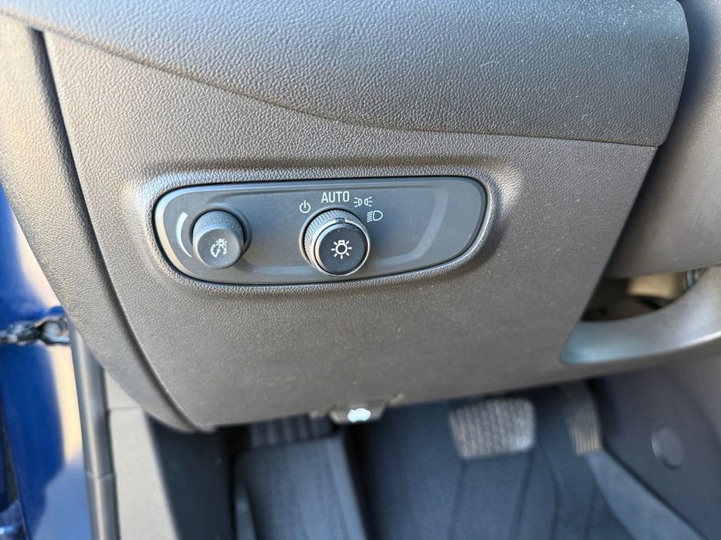 Certified 2023 Chevrolet Equinox LS w/ LS Convenience Package image 23