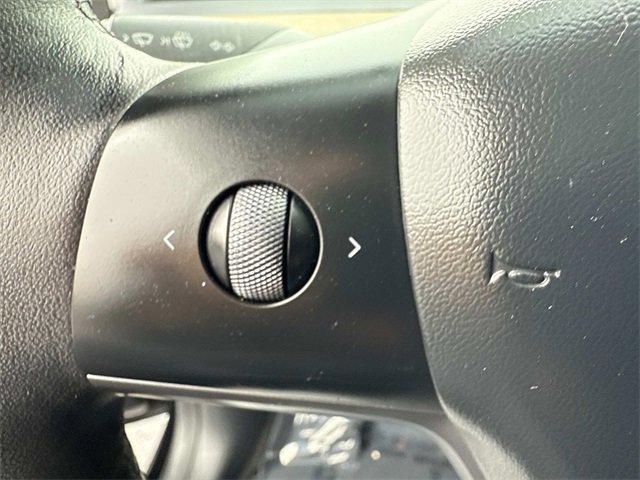 Used 2023 Tesla Model Y Long Range image 27