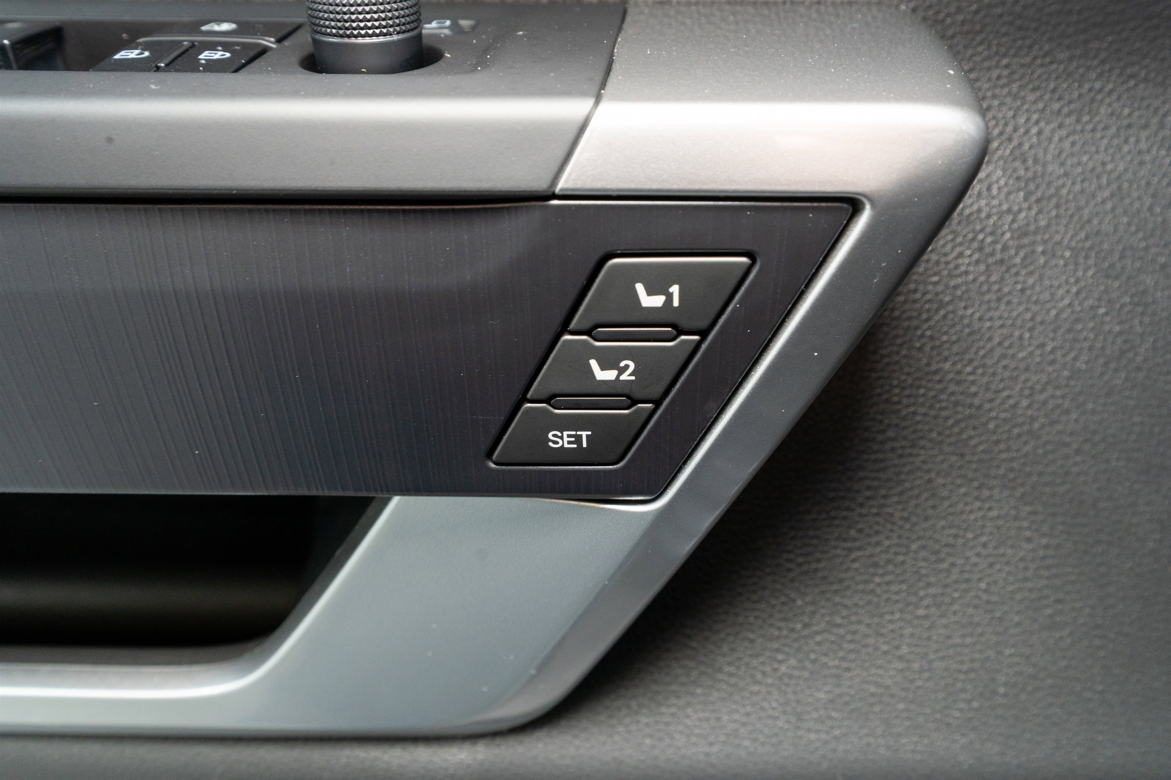 Used 2025 Toyota Tundra Platinum image 16