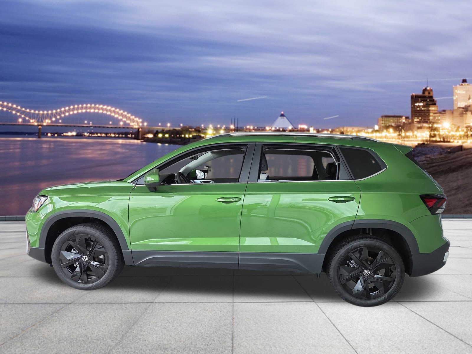 New 2026 Volkswagen Taos SE image 3