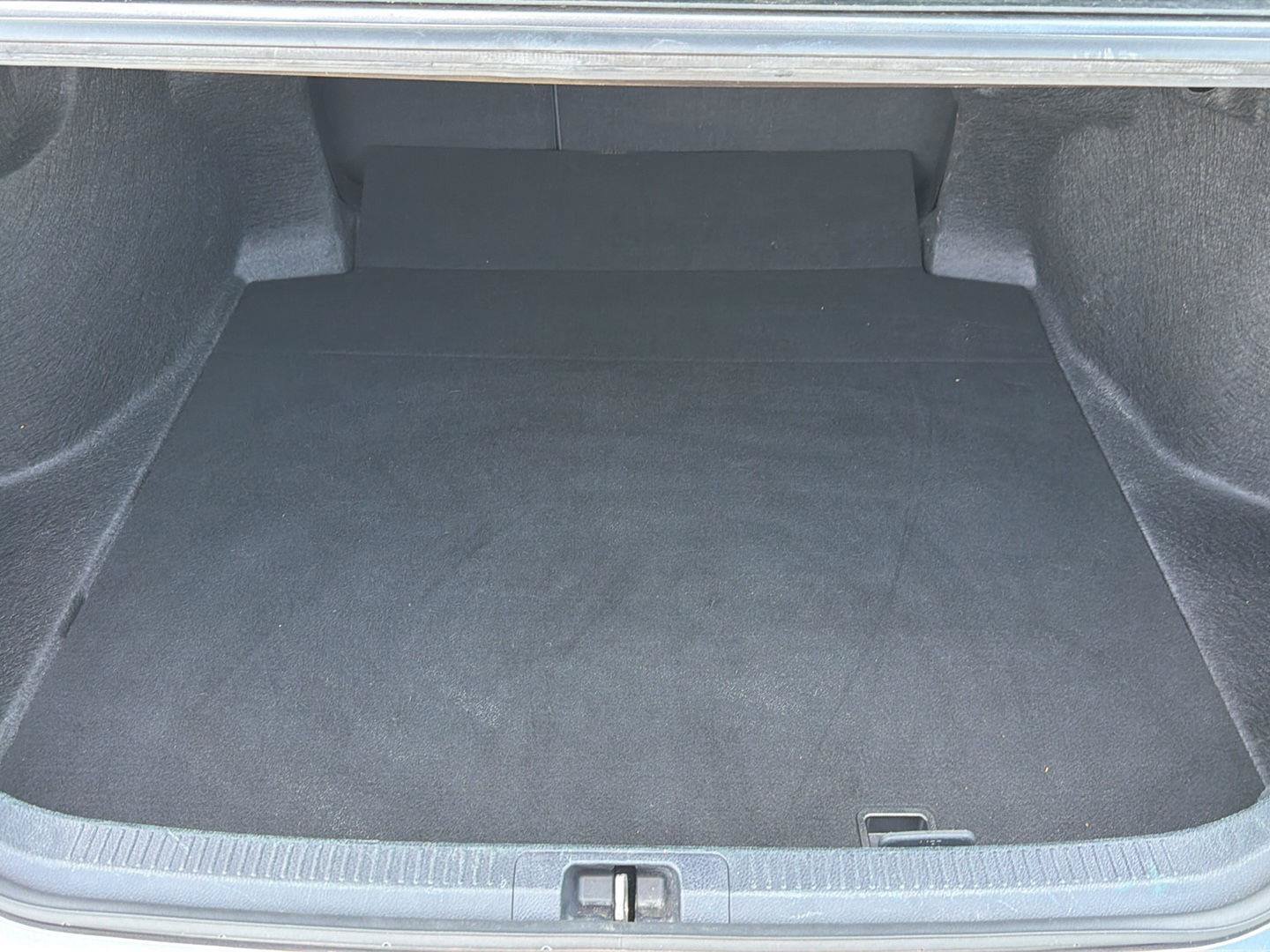 Used 2024 Toyota Camry LE FWD image 32