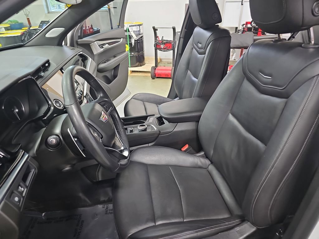 Used 2020 Cadillac XT6 Sport AWD/4WD image 16