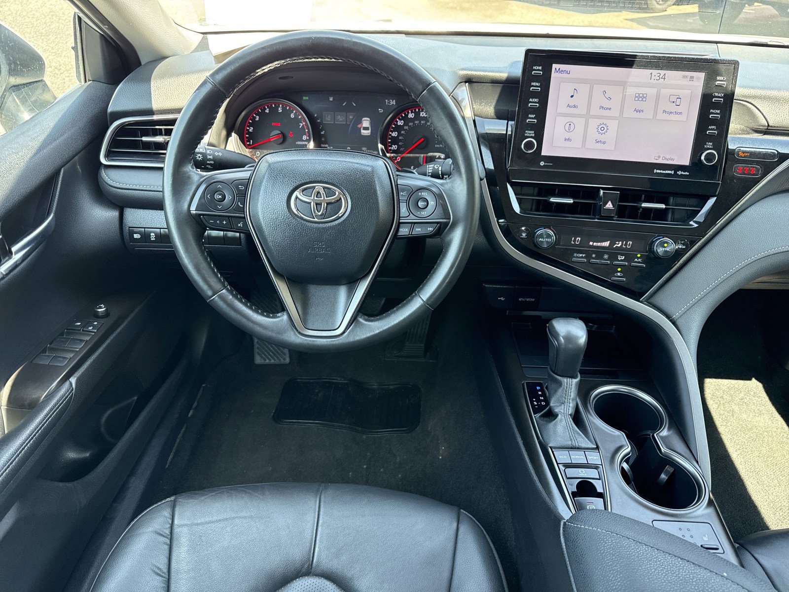 Used 2024 Toyota Camry XSE FWD image 15