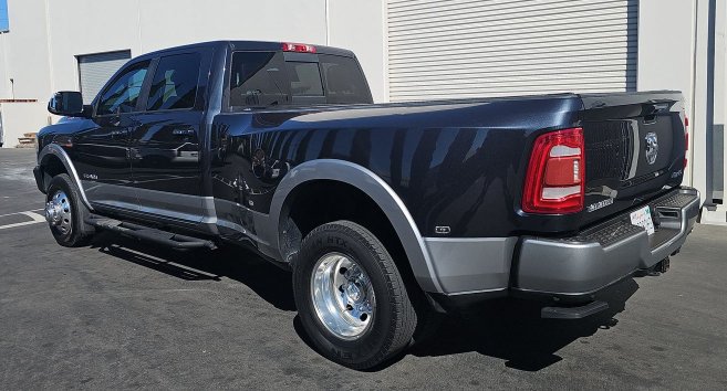 Used 2022 RAM 3500 Laramie AWD/4WD image 3