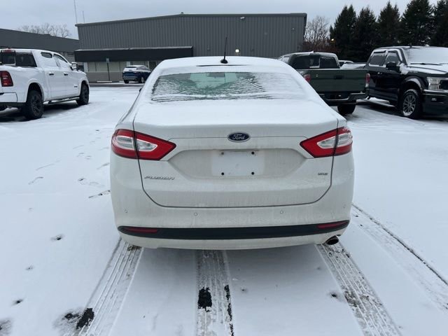 Used 2014 Ford Fusion SE image 3