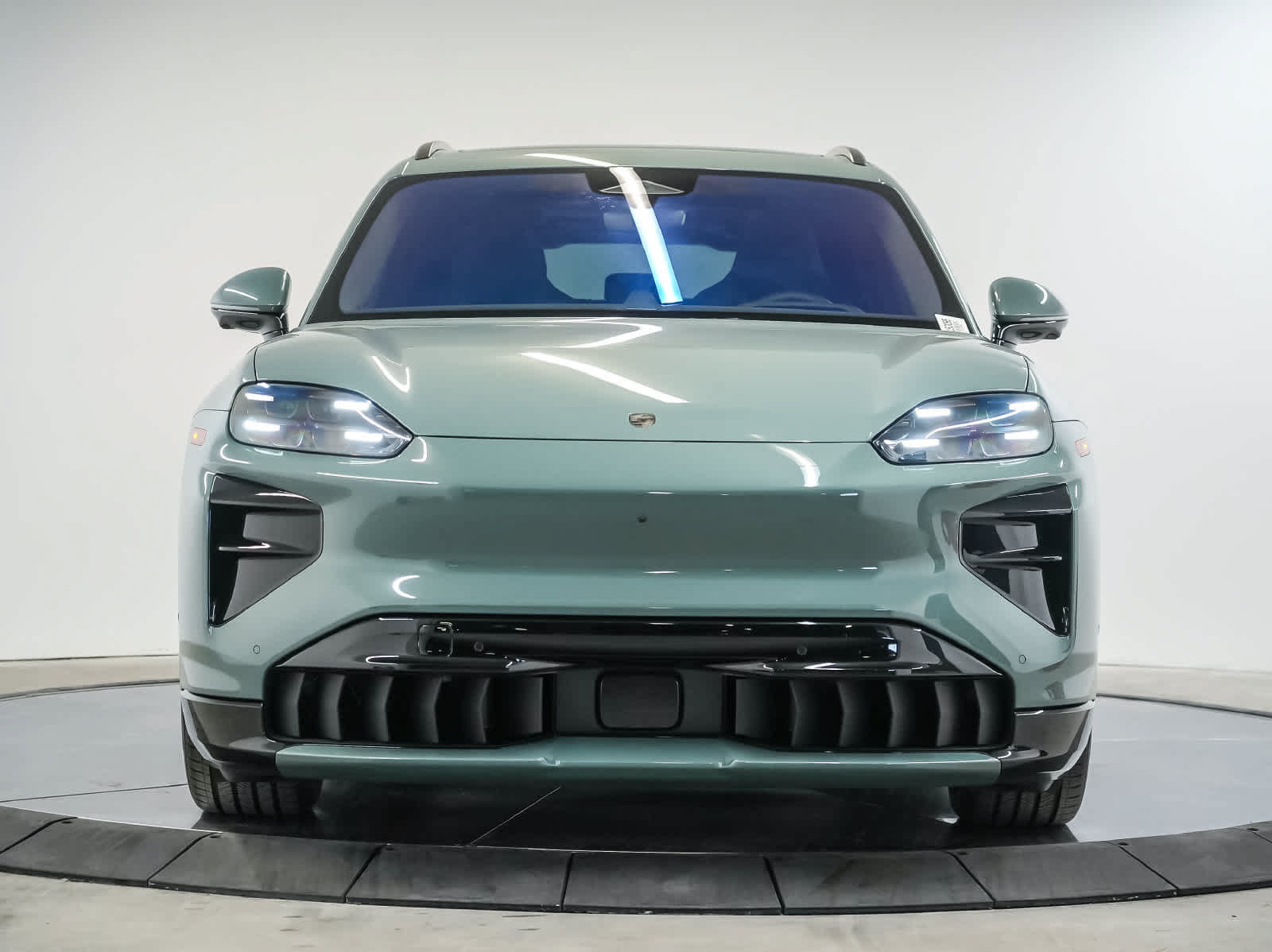 New 2026 Porsche Cayenne Turbo Electric AWD/4WD image 6