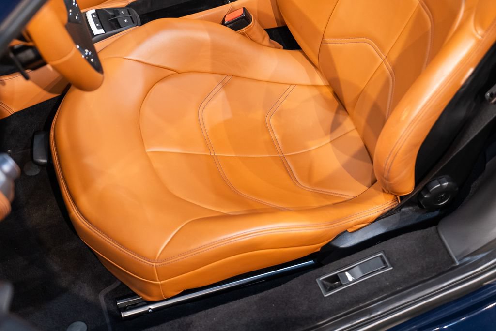 Used 2018 Ferrari 488 Spider RWD image 27