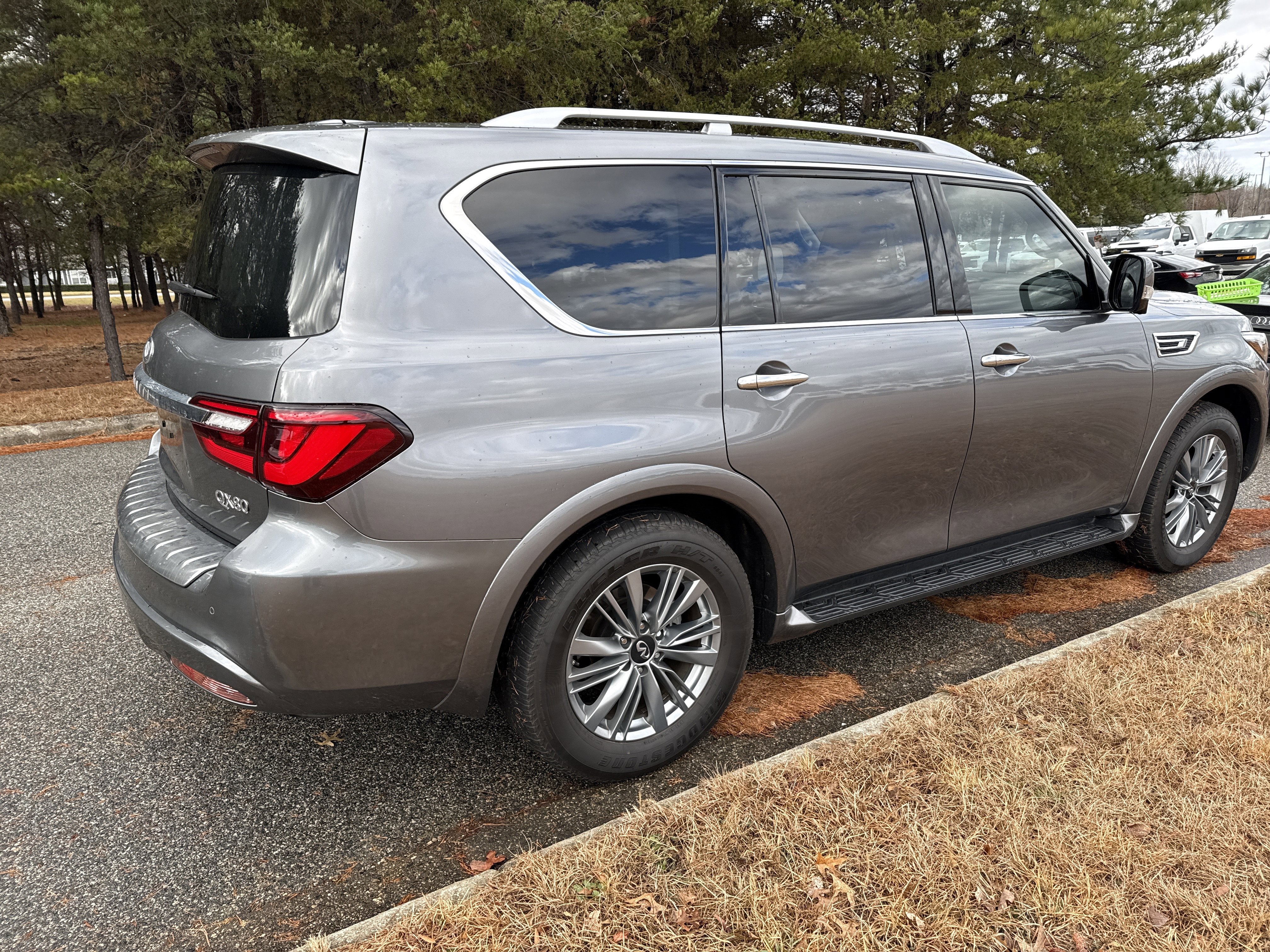 Used 2021 INFINITI QX80 Luxe w/ Cargo Package image 10