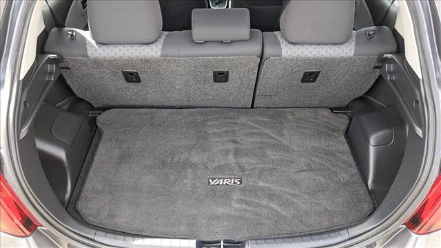 Used 2016 Toyota Yaris L image 6