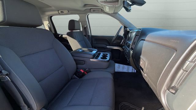Used 2018 Chevrolet Silverado 1500 LT w/ LT Eassist Package AWD/4WD image 22