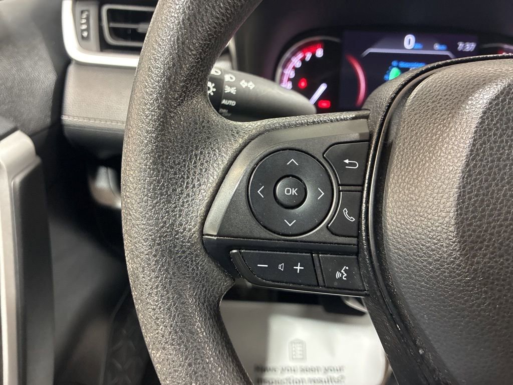 Used 2023 Toyota RAV4 XLE AWD/4WD image 29