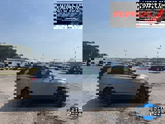 Used 2024 Chevrolet Equinox RS w/ RS Leather Package image 4