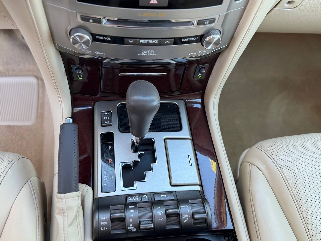 Used 2013 Lexus LX 570 4WD w/ Luxury Pkg image 84
