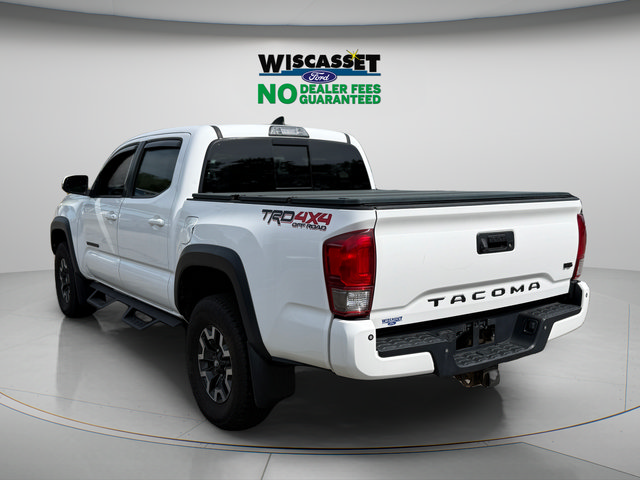 Used 2017 Toyota Tacoma TRD Off-Road w/ Premium & Technology Package AWD/4WD image 22
