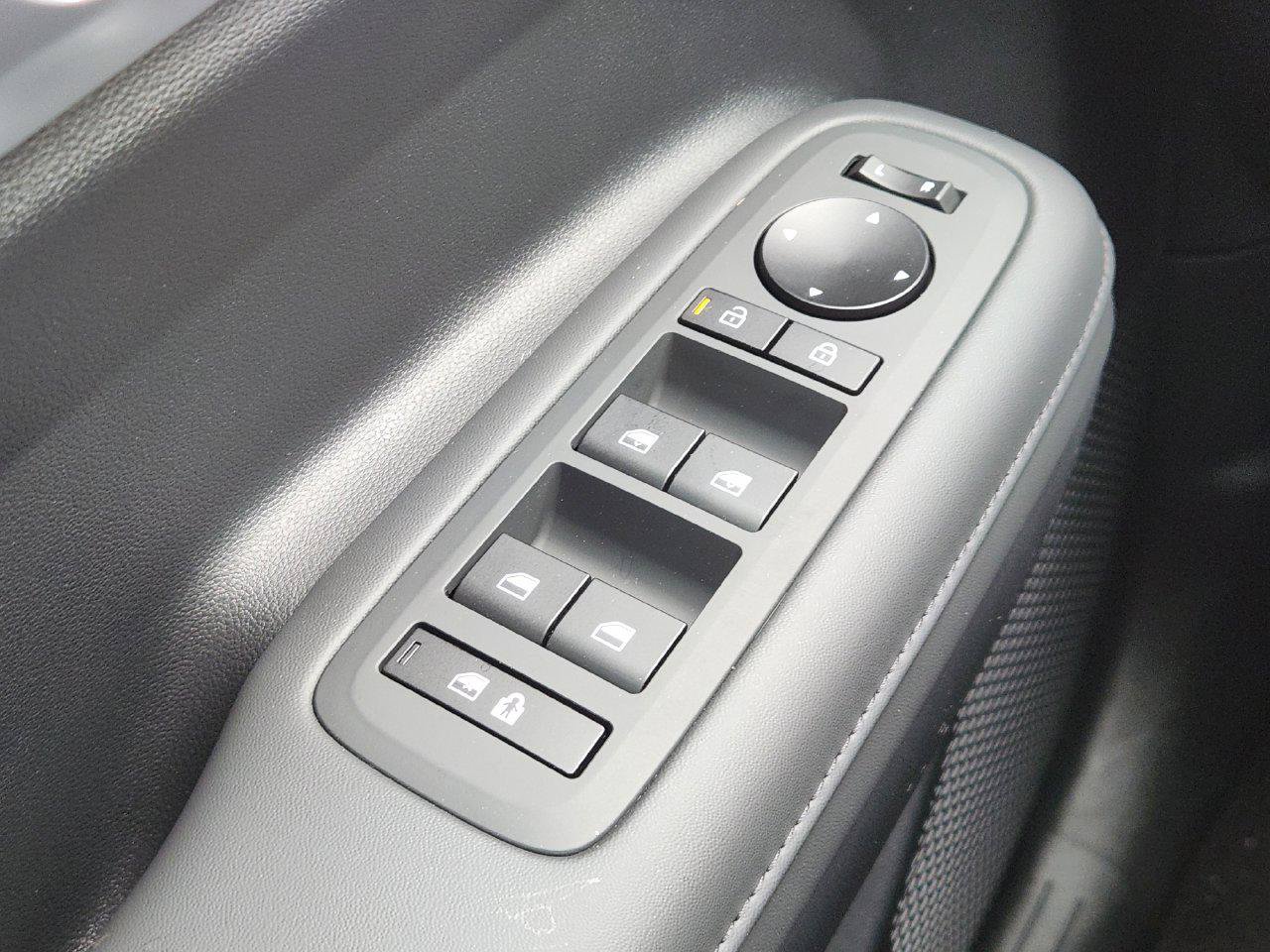 New 2026 Hyundai Santa Fe SEL FWD image 21
