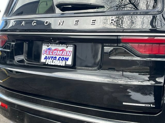 Used 2023 Jeep Wagoneer L Series III w/ Preferred Equipment Group AWD/4WD image 38