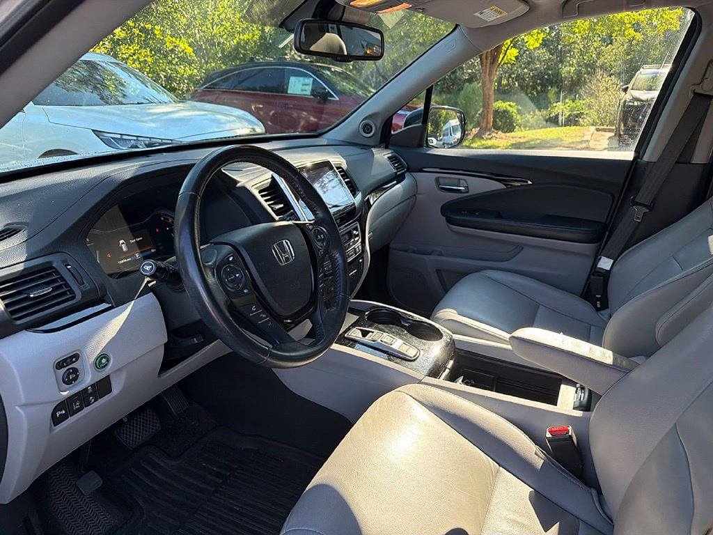 Used 2017 Honda Pilot Touring image 14