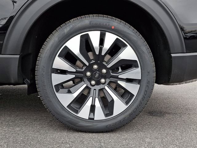New 2026 Ford Explorer Platinum w/ LUX Leather Package image 5