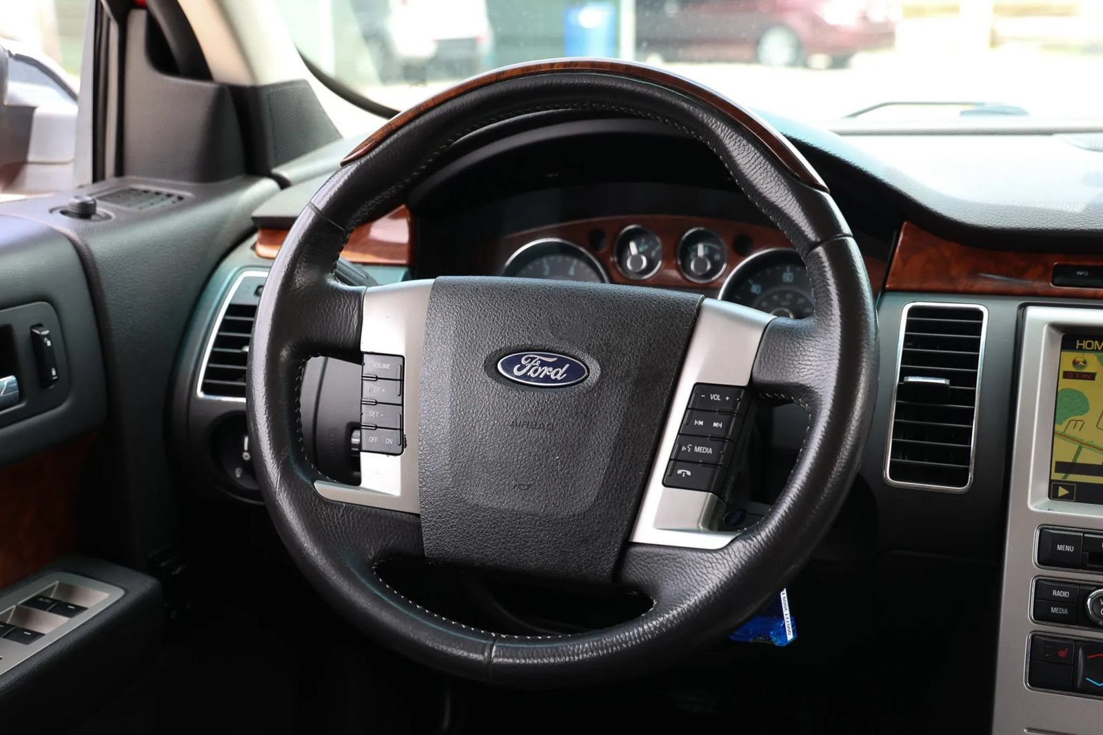 Used 2009 Ford Flex Limited FWD image 31
