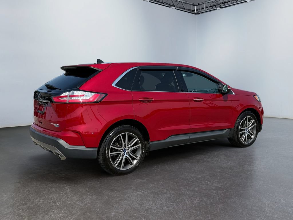 Used 2020 Ford Edge Titanium AWD/4WD image 3
