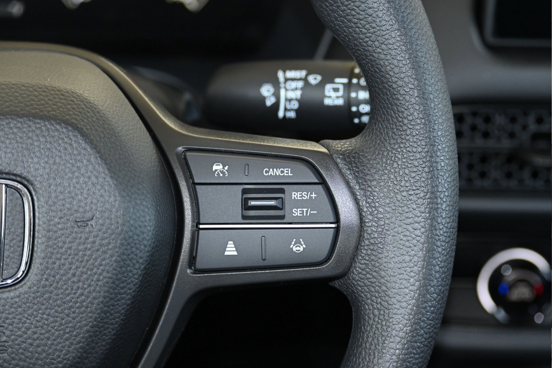 New 2026 Honda HR-V LX image 23