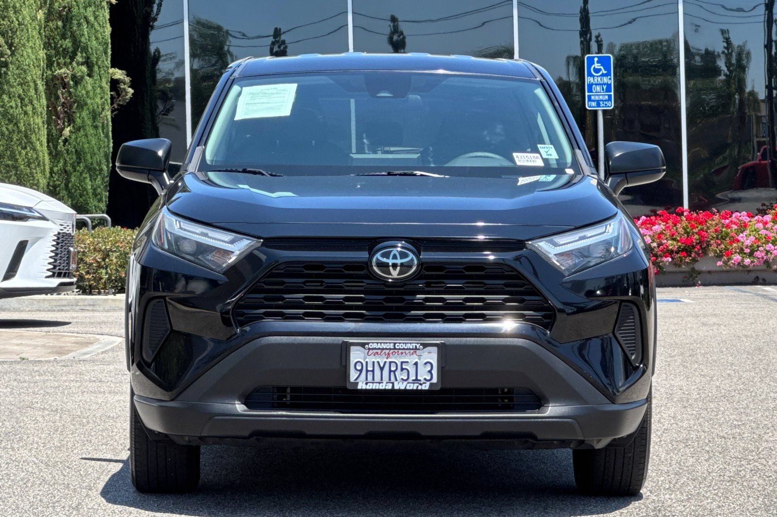 Used 2023 Toyota RAV4 LE FWD image 9