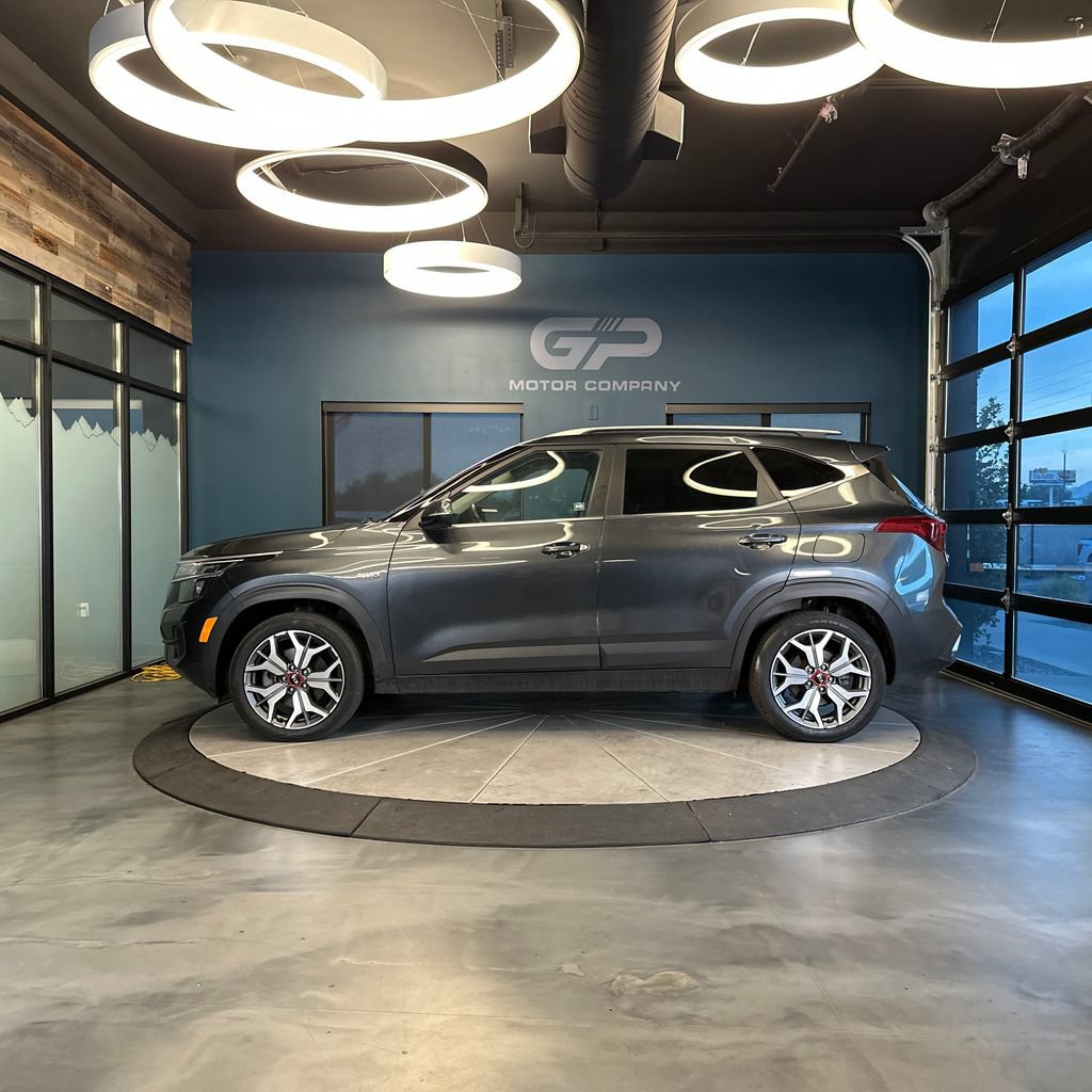 Used 2021 Kia Seltos S AWD/4WD image 6