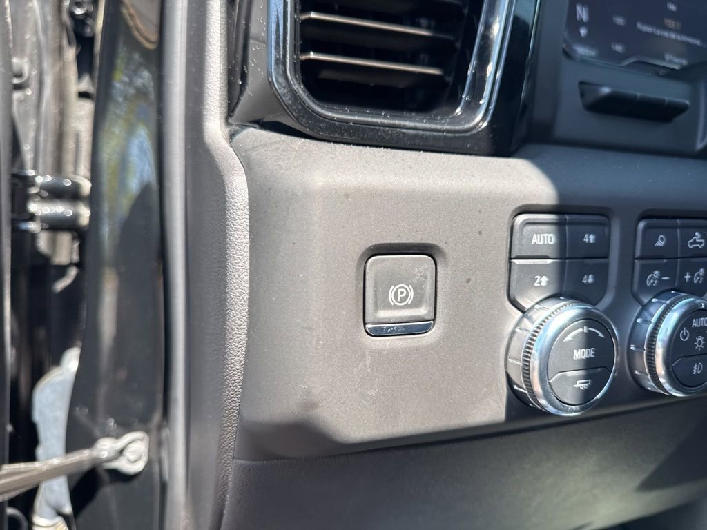 Used 2025 GMC Sierra 1500 AT4 w/ AT4 Premium Package image 16