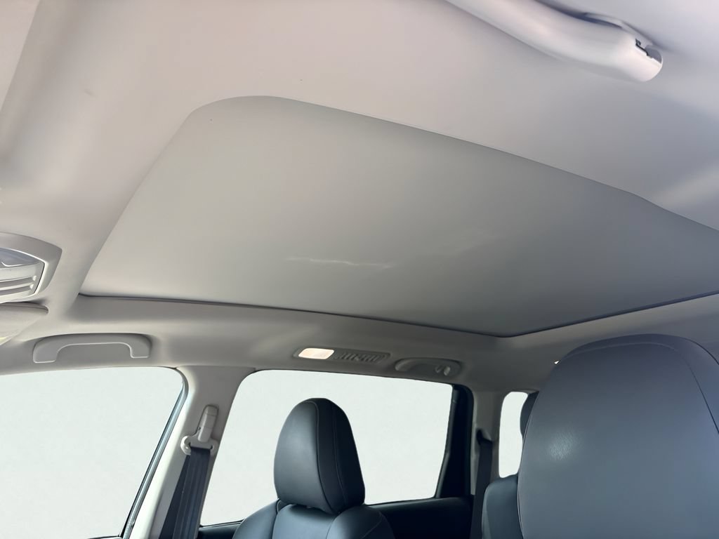 Certified 2025 Subaru Ascent Touring AWD/4WD image 14