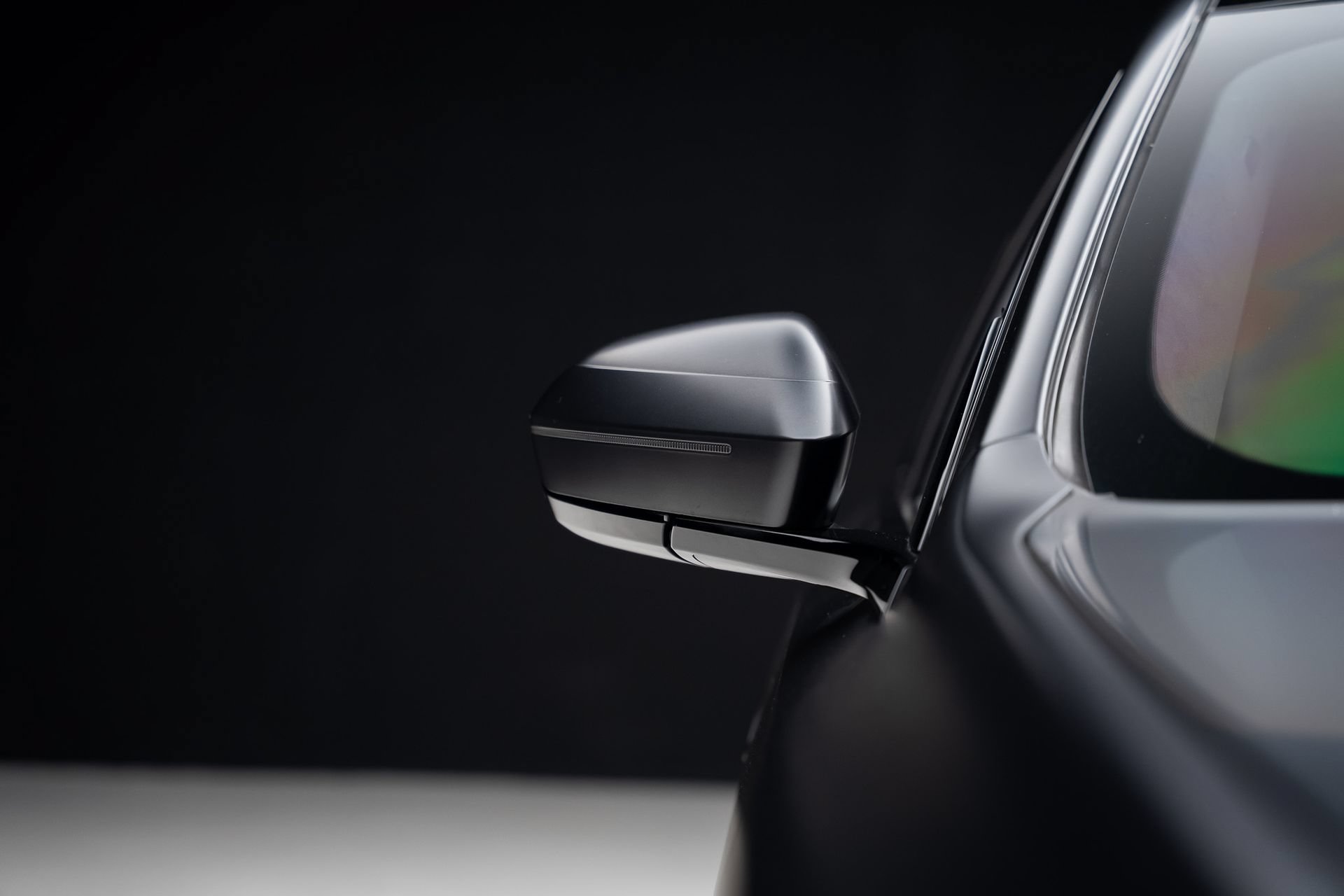 Used 2023 BMW i7 xDrive60 AWD/4WD image 14
